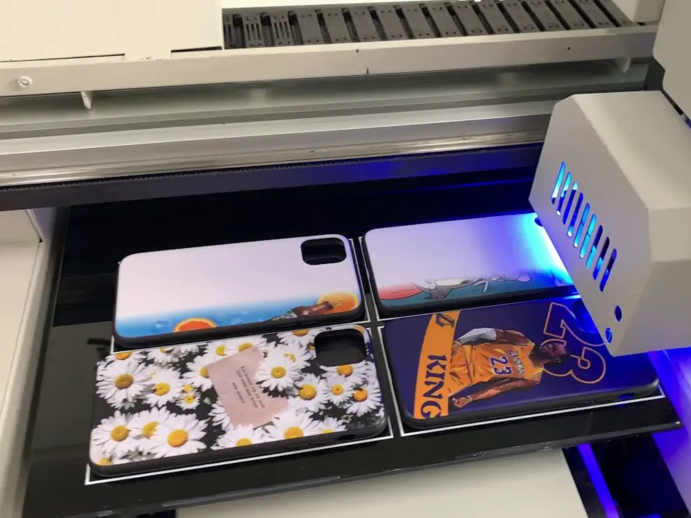 Personalizirani ovitki za telefone z barvnim tiskom