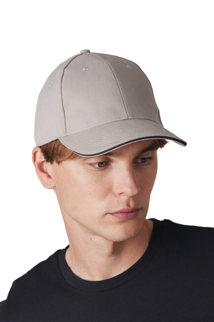 CAP WITH CONTRASTING SANDWICH PEAK - 6 PANELS